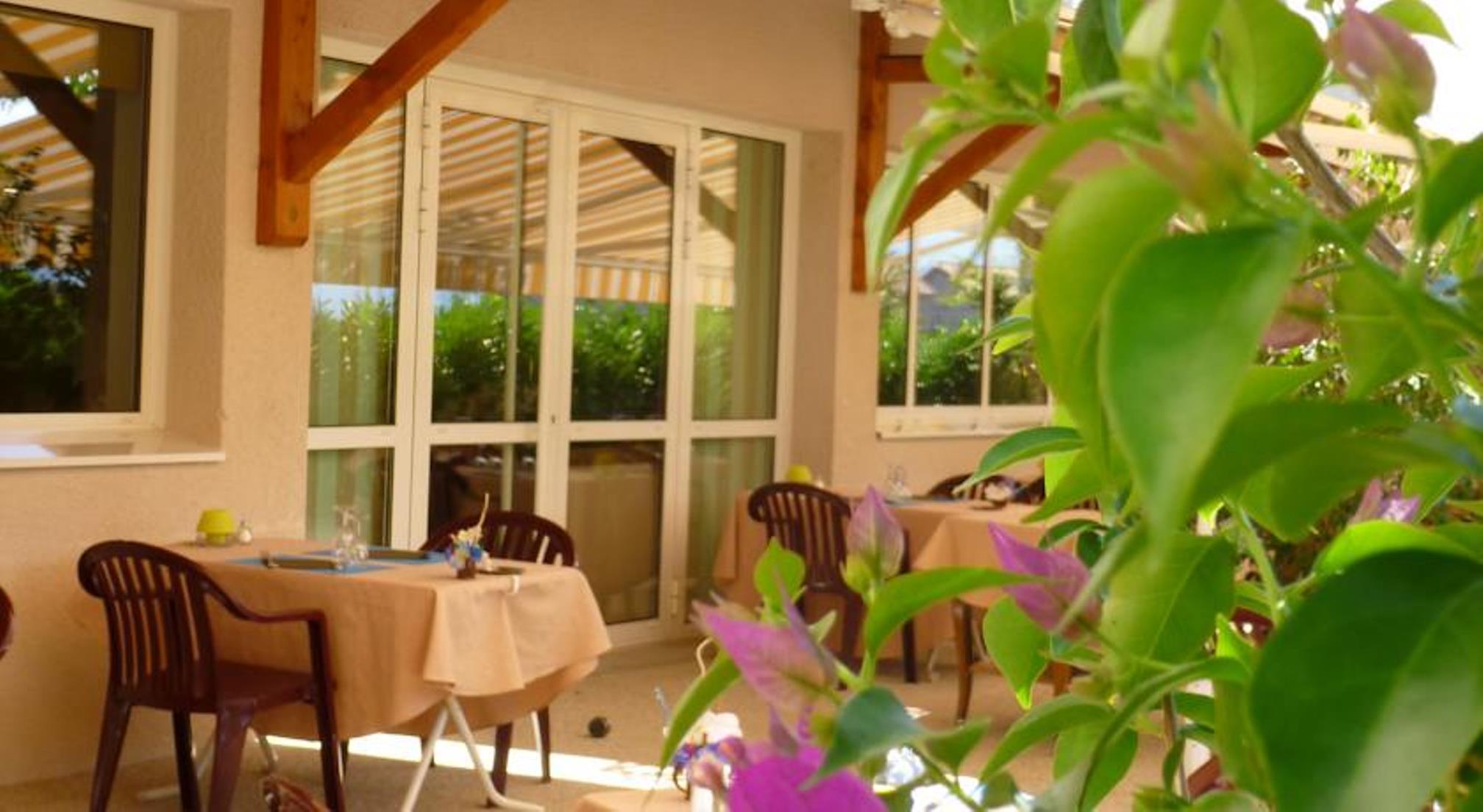 Le Chatard Hotel