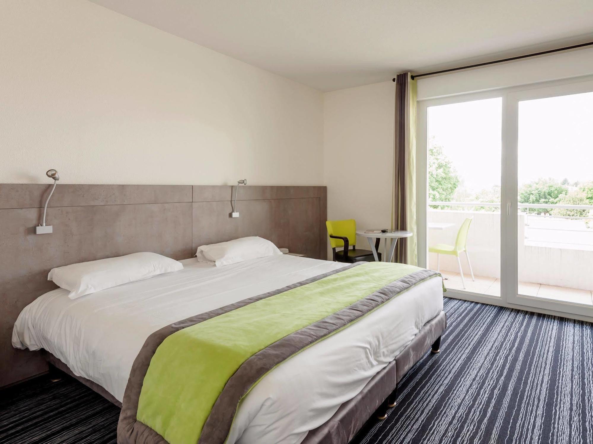 Le Chatard Hotel 3*